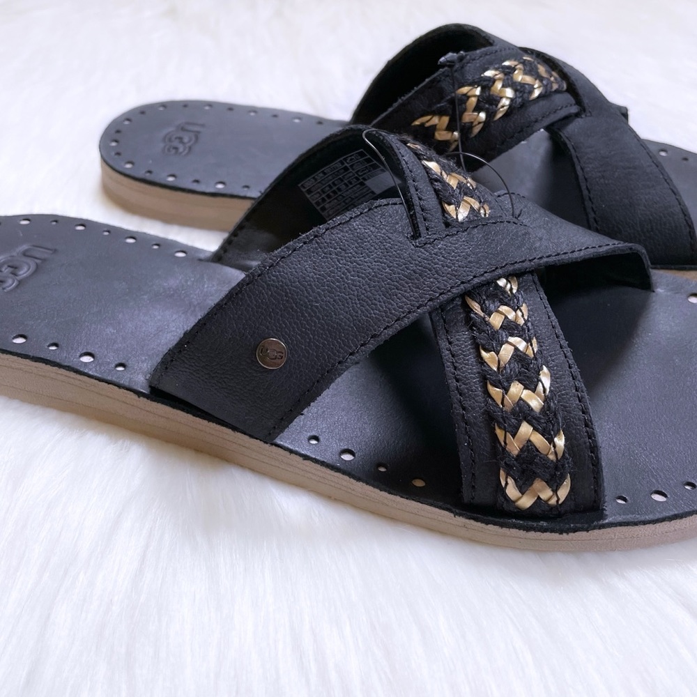 UGG Women’s Lexia Crisscross Strap Flat Sandals - Picture 3 of 7
